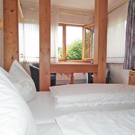 פרידריכרודה Gasthaus & Hotel Zur Linde חדר תמונה