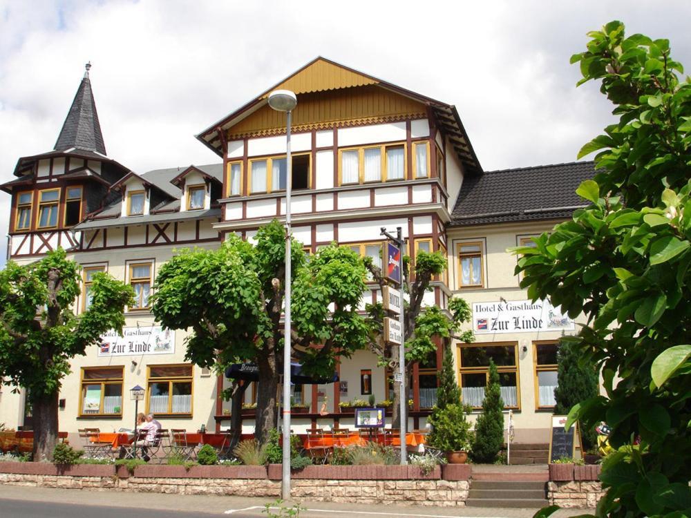 פרידריכרודה Gasthaus & Hotel Zur Linde מראה חיצוני תמונה